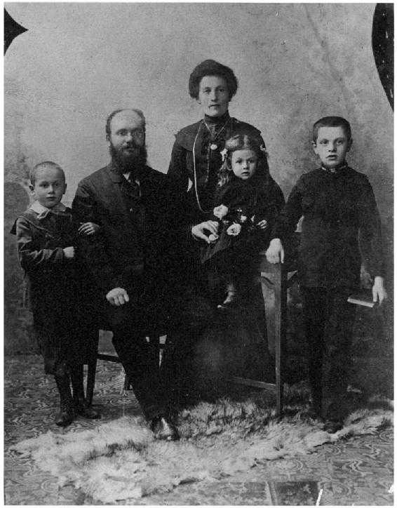 20_HL_family_1902.tif