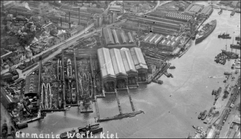 Germaniawerft in 1914. The long pier is the one with the battleship under construction, in the berth the U-Deutschland occupied two years later. Jørn Jensen collection