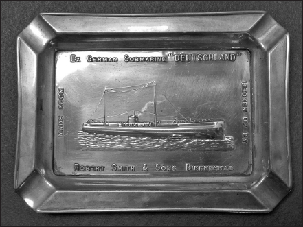 After the U-Deutschland/U-155 was sold for scrap to Robert Smith and Sons to be broken up, the company salvaged what copper was still on board and had it made into rectangular ashtrays to be given to customers and friends. Author’s collection