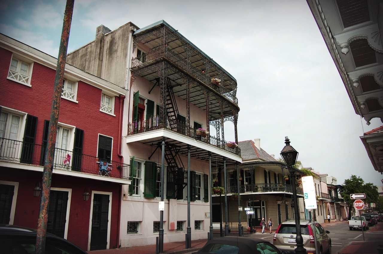 Side view of the Sultan’s palace on Orleans Street. Photograph by David Rivera