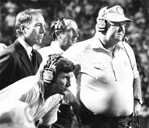 Bart Starr (left) surrounded himself with familiar faces and former teammates (left to right) Bill Curry, Zeke Bratkowski, and Dave Hanner as his assistant coaches. (wisconsin state journal)