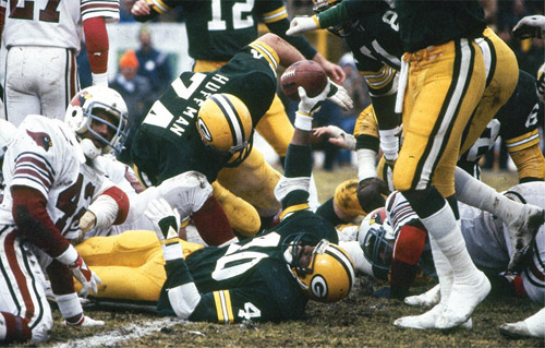 In 1982 Lambeau Field hosted its first playoff game since the 1967 Ice Bowl; the Packers polished off the Cardinals 41–16 behind two touchdowns from Eddie Lee Ivery (40). (wisconsin state journal)