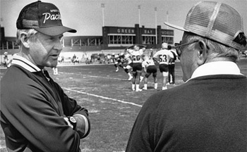 Team president Robert Parins (right) thought the Packers’ prospects were bright when Lindy Infante (left) became the tenth head coach in franchise history. (milwaukee journal sentinel)