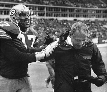 Linebacker Tim Harris (97) and Lindy Infante (right) enjoyed several Gatorade showers on the way to the Packers’ 10–6 record in 1989—the team’s best since 1972. (milwaukee journal sentinel)