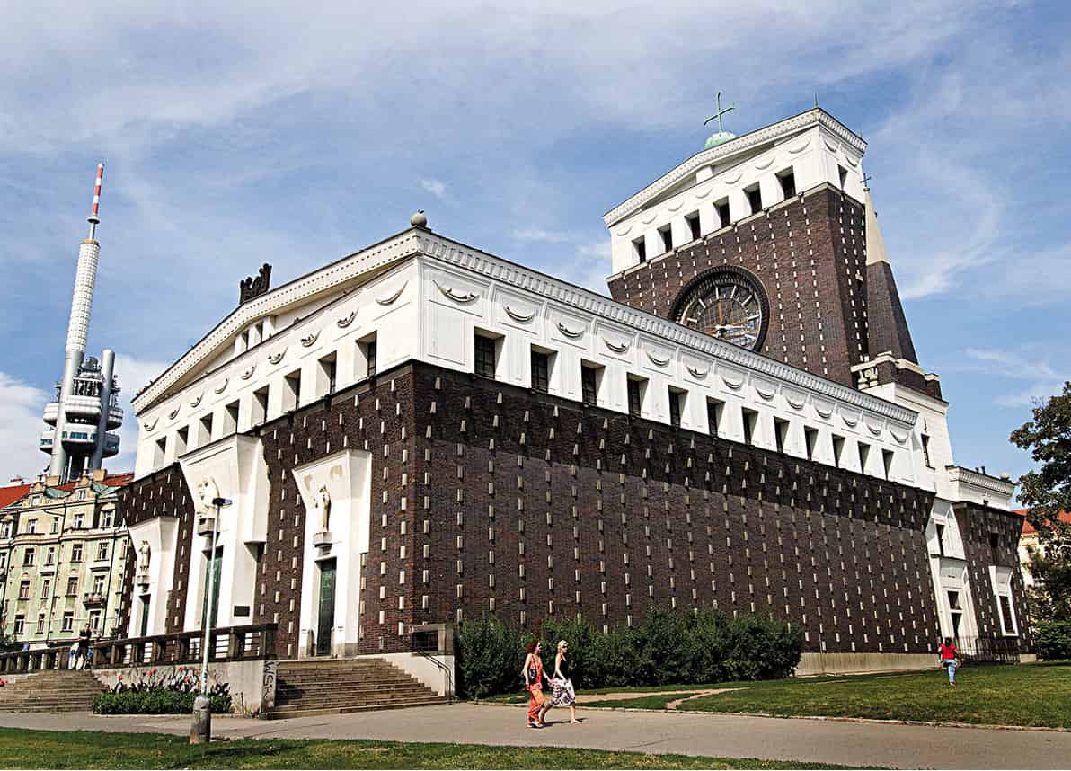 Church_of_the_Holy_Heart_Prague_Prague_EC.jpg