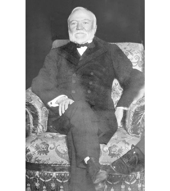 Andrew Carnegie (1835-1919), un industriale che si è fatto da sé, nonché l’uomo più ricco del mondo