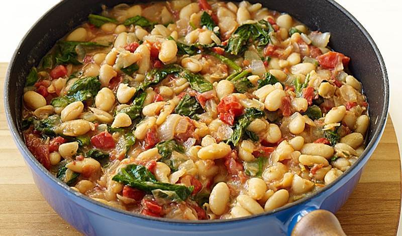 White Bean Stew with Spinach, Tomatoes, and Roasted Peppers ...