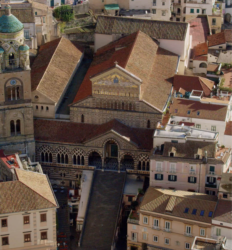 Immagine di Amalfi, vedura aerea della cattedrale di Sant’Andrea