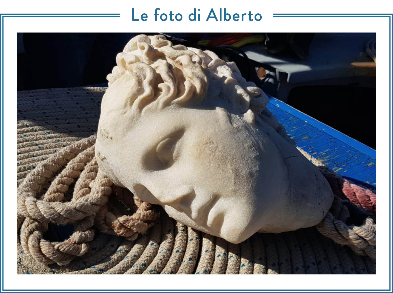 Foto di Alberto Angela di una statua femminile da lui ritrovata durante un’immersione, Napoli, Parco Archeologico Sommerso di Baia 