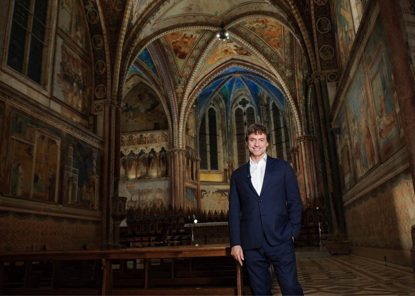 Immagine di Alberto Angela nella basilica superiore di San Francesco, ad Assisi