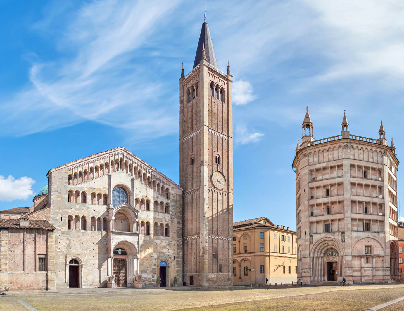 Immagine della cattedrale dell’Assunta e del battistero a Parma 