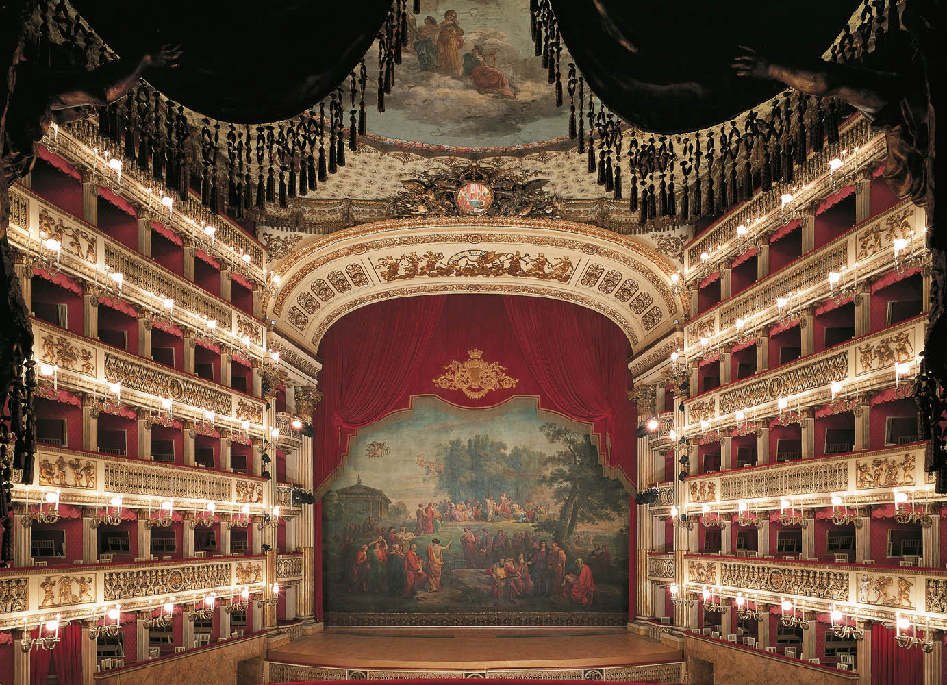 Immagine del Teatro San Carlo di Napoli, 1737, veduta del palcoscenico dal palco reale