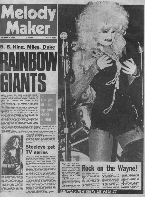 Uno spettacolo trans-cendentale: Wayne County, nuova stella shock rock della MainMan, sulla copertina di Melody Maker (6 ottobre 1973).