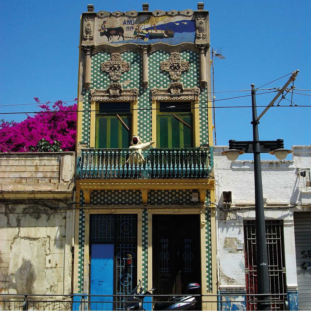 Casa_al_carrer_del_Mediterrani_Cabanyal_Valencia_EC.jpg