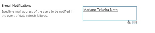 The E-mail Notifications section on the Manage Data Refresh page.