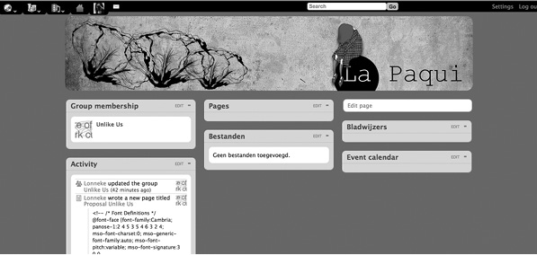 The top bar is a shared profile picture, created by LaPaqui.