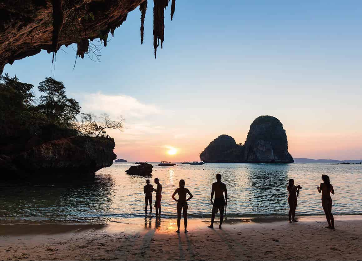 GettyImages-529792552_ThailandsBeachesAndIslands_EC.jpg