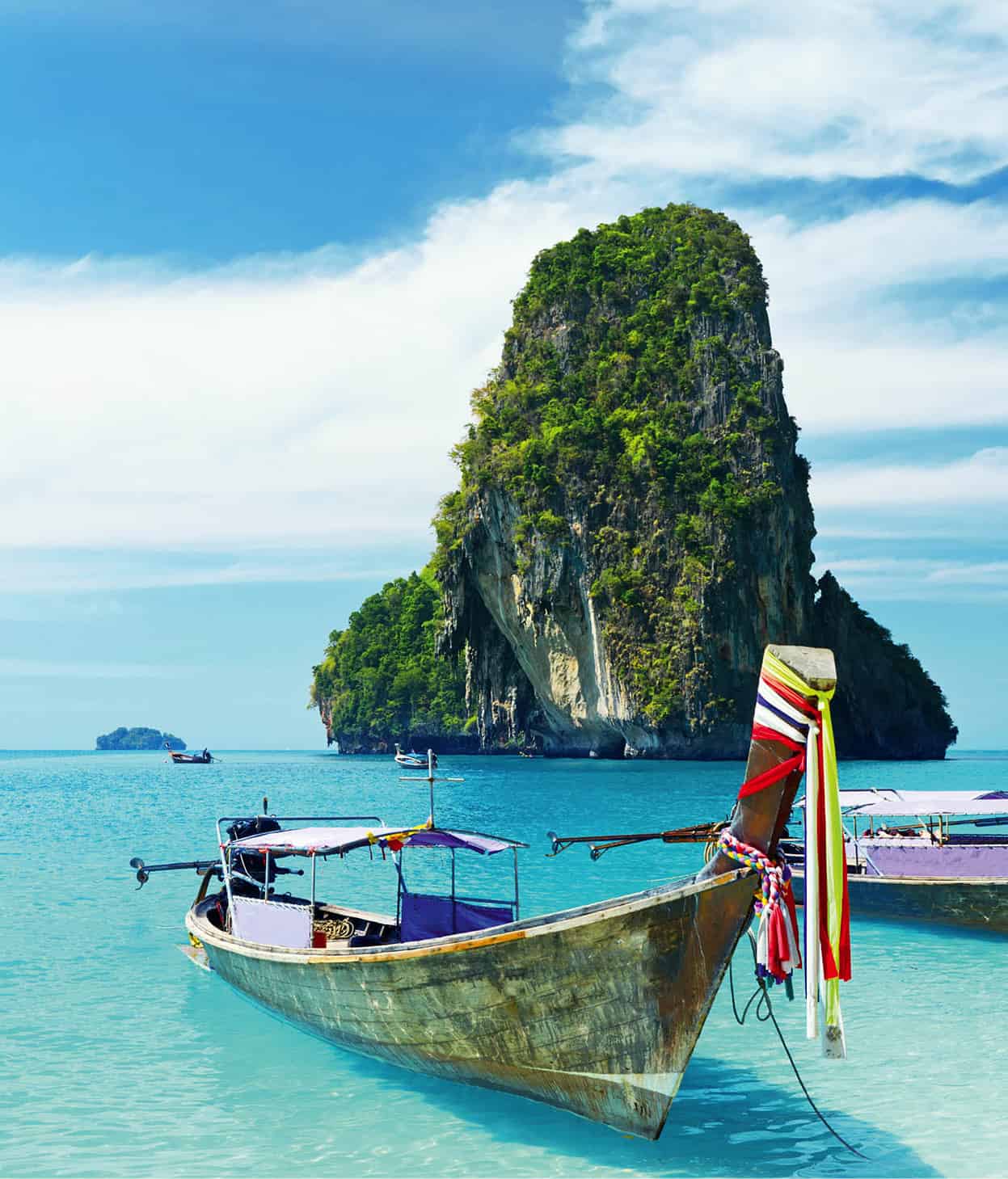 dreamstime_xxl_37481342_ThailandsBeachesAndIslands_EC.jpg