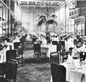 Café Monico. Piccadilly Circus, London