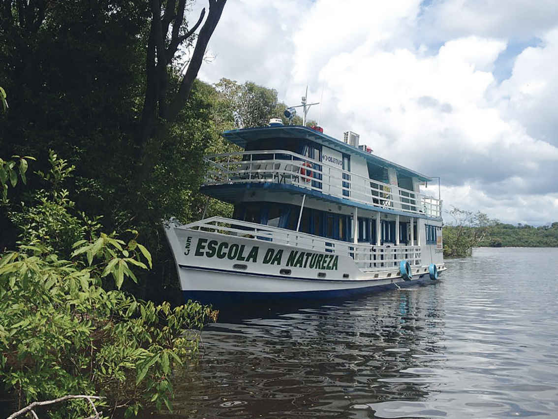 O barco de pesquisas da unip .