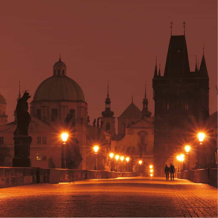 iStock_000006968836M_Prague_EC.jpg