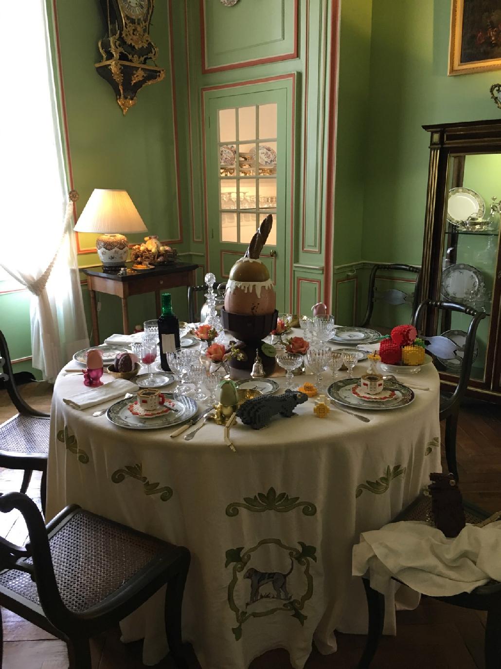 Breakfast room of Chateau de Cheverny