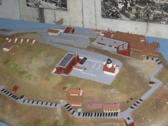 File:Military Point Alcatraz 1866-1868 (model).JPG