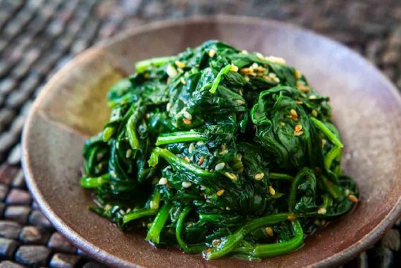 Spinach with Sesame and Garlic Recipe | SimplyRecipes.com