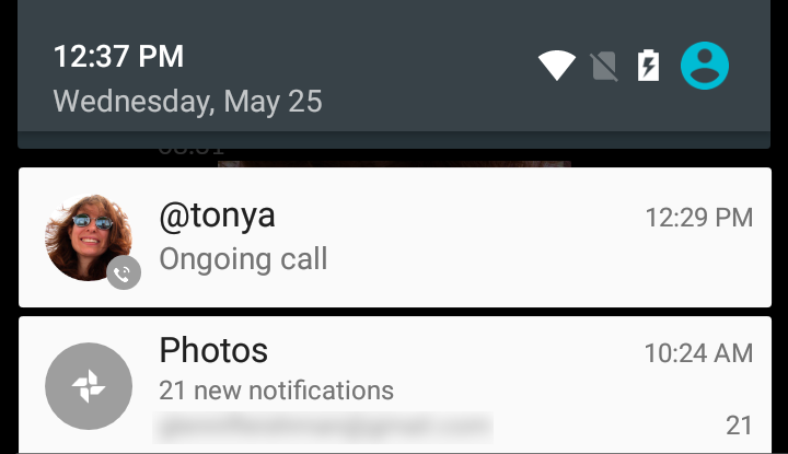 **Figure 88:** Android shows the active call in the notifications list.