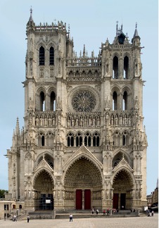 Façade (c. 1220-début XVe siècle) de la cathédrale Notre-Dame d’Amiens