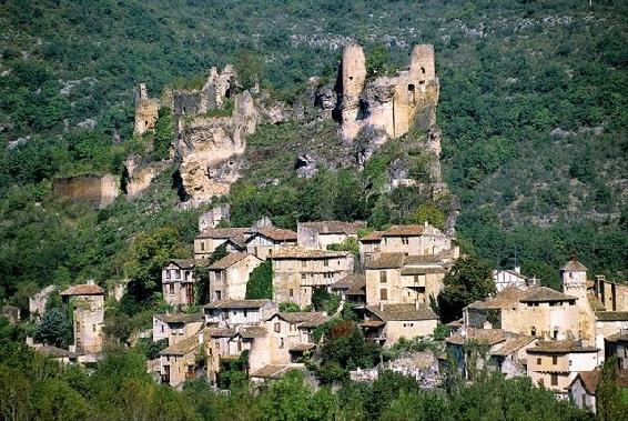 Un château et son bourg subordonné : Penne d’Albigeois