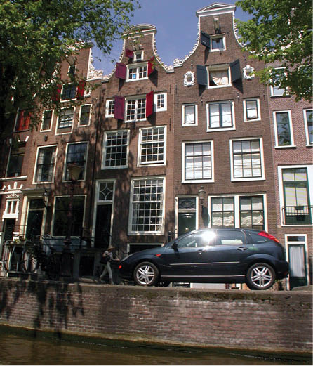 p201b.jpg