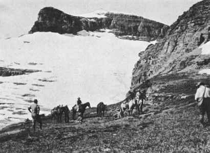 HORSEBACK PARTY ON BOULDER PASS