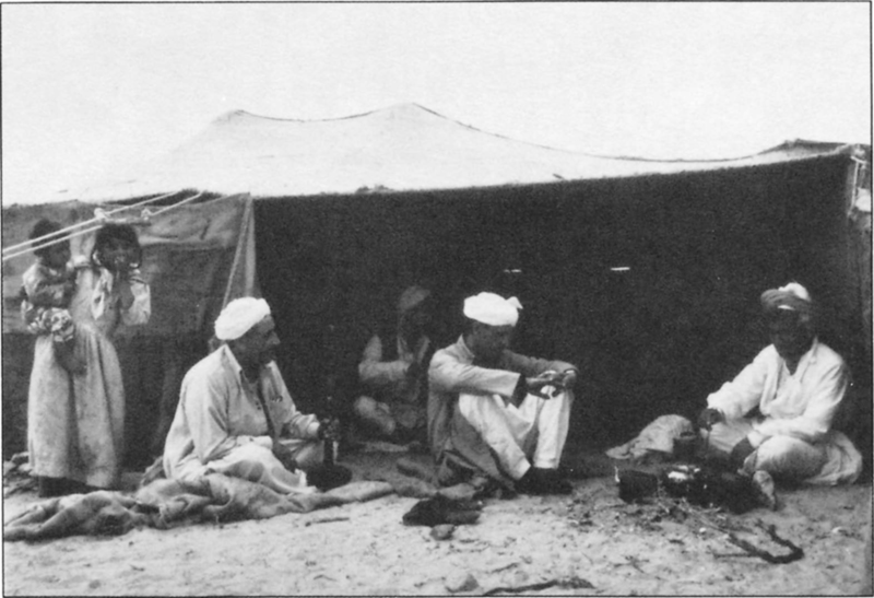 Kinsmen preparing tea