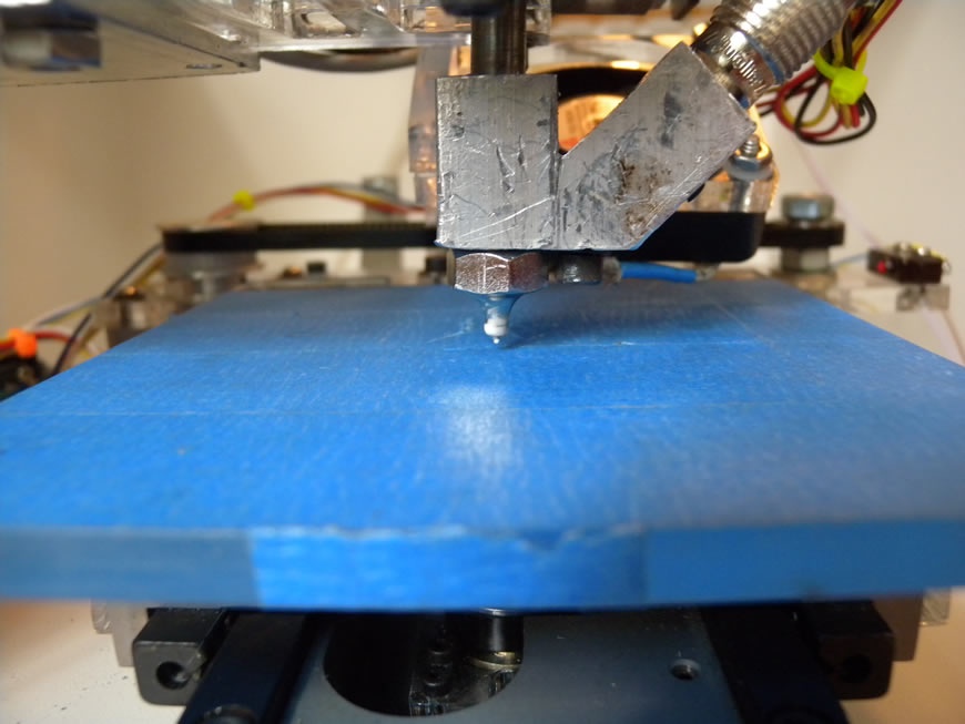 Finding the center point of your build platform ensures that your prints are positioned as intended.