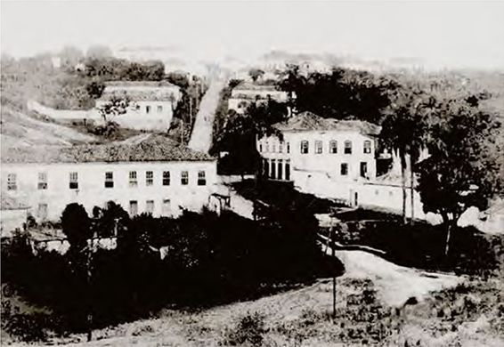 Ladeira dos Frades. Oliveira, década de 1920 Acervo Fundação Casa de Cultura Carlos Chagas Ladeira dos Frades, a street in Oliveira, 1920s