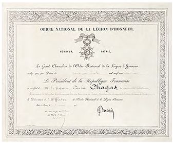 Diploma de oficial da Ordem Nacional da Legião de Honra da França, Paris, 5 ago. 1923 Acervo Casa de Oswaldo Cruz Certificate of Officer of France’s National Order of the Legion of Honor, Paris, Aug. 5, 1923