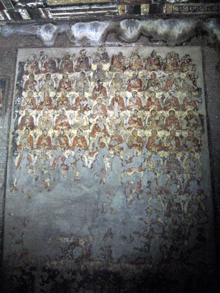 Ajanta-Cave2-ThousandBuddhas.JPG