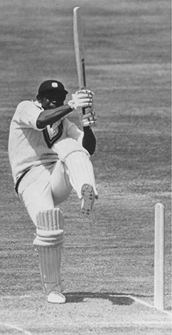INSIDE_I_pic_Greenidge_hooks_76_v_j_snow_lords.tif