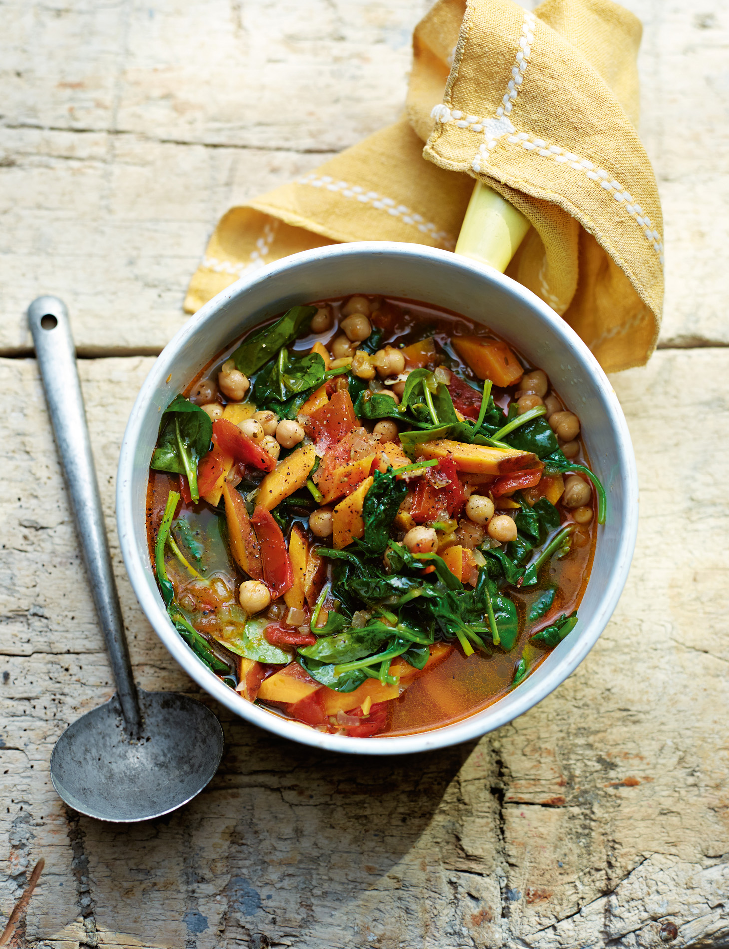 SPINACH, SWEET POTATO & CHICKPEA SOUP