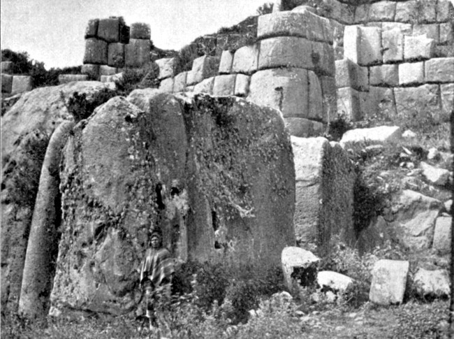 AN ANGLE OF THE FORTRESS OF THE SACSAHUAMAN. See page 278.