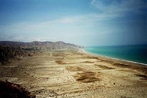 El macizo de Quilates desde Sidi-Dris. Lorenzo Silva, 2002