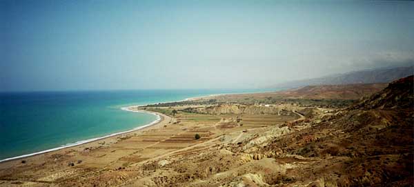 El macizo de Quilates desde Sidi-Dris. Lorenzo Silva, 2002