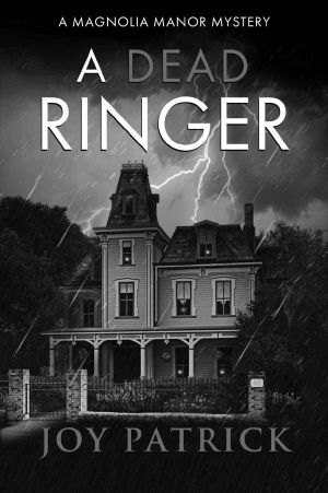 A Dead Ringer: A Magnolia Manor Mystery