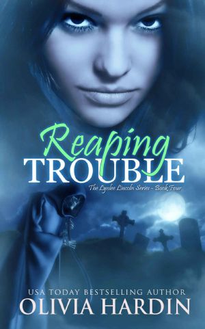 Reaping Trouble (The Lynlee Lincoln Series Book 4)