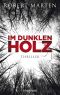 Im dunklen Holz