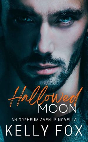 Halloween Moon: An M/M Fated Mates Romance