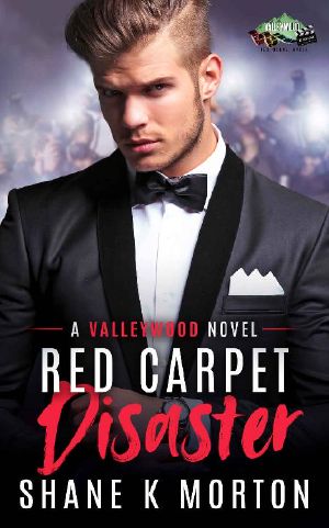 Red Carpet Disaster: A Paranormal Romance (Valleywood Series #5)